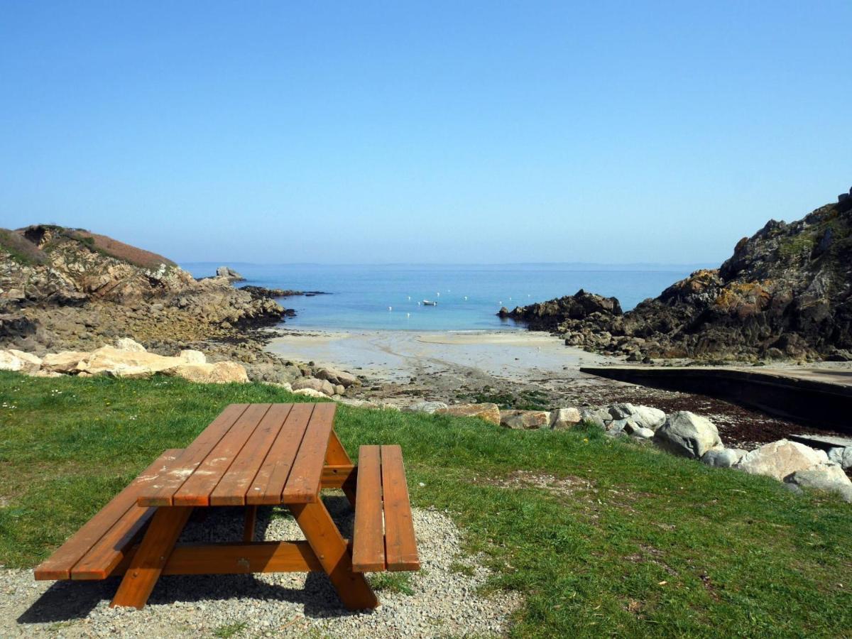 Cottage, Beuzec Cap Sizun Εξωτερικό φωτογραφία